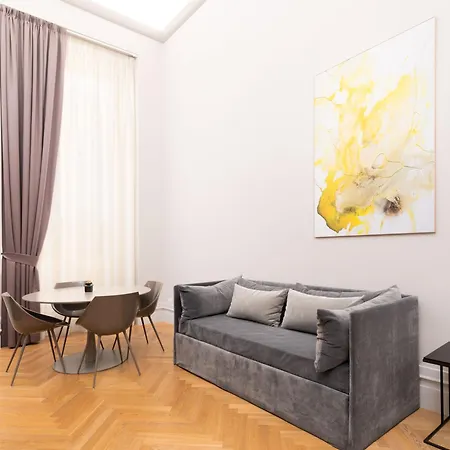 Limehome Lecce Palazzo Bn Exterior photo