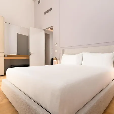 Limehome Lecce Palazzo Bn Exterior photo