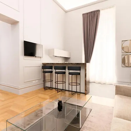 Limehome Lecce Palazzo Bn Exterior photo
