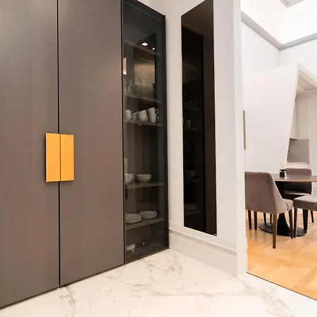Limehome Lecce Palazzo Bn Exterior photo