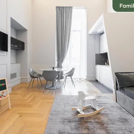 Limehome Lecce Palazzo Bn Exterior photo