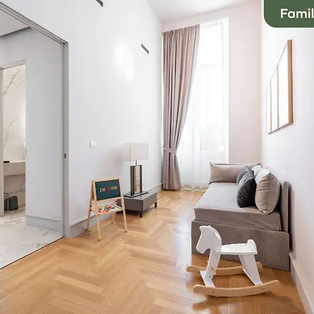 Limehome Lecce Palazzo Bn Exterior photo
